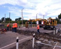 12 железнодорожных переездов оснастят «шумовыми полосами» в Орловской области в 2024 году