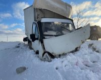 В Рязанском районе столкнулись легковой автомобиль «Пежо» и «Газель»