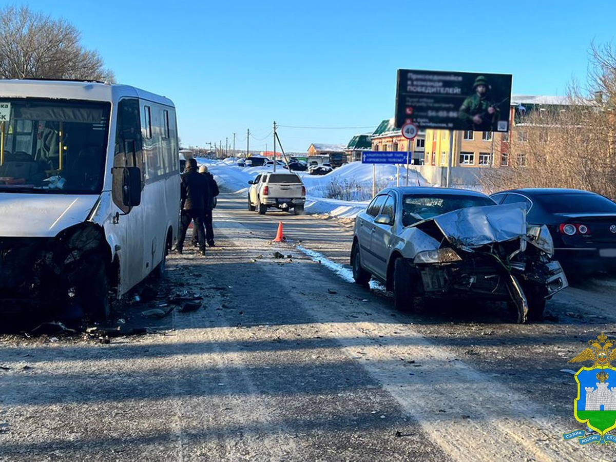 В Орле в аварии с маршруткой пострадали шесть пассажиров - province.ru