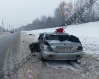 Под Тулой грузовик врезался в стоящую иномарку и насмерть сбил водителя