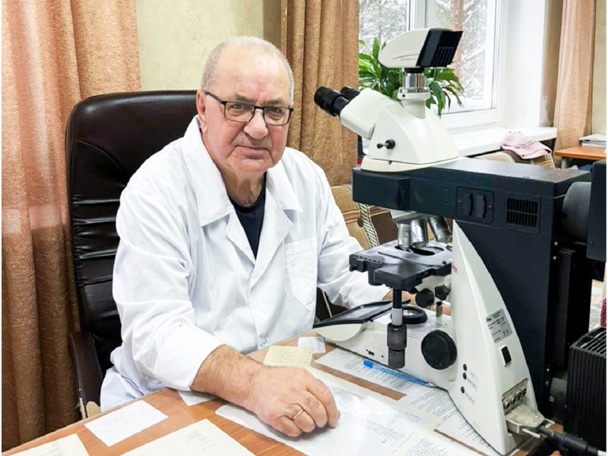 Путин присвоил звание Заслуженного врача онкологу Васину из Иванова