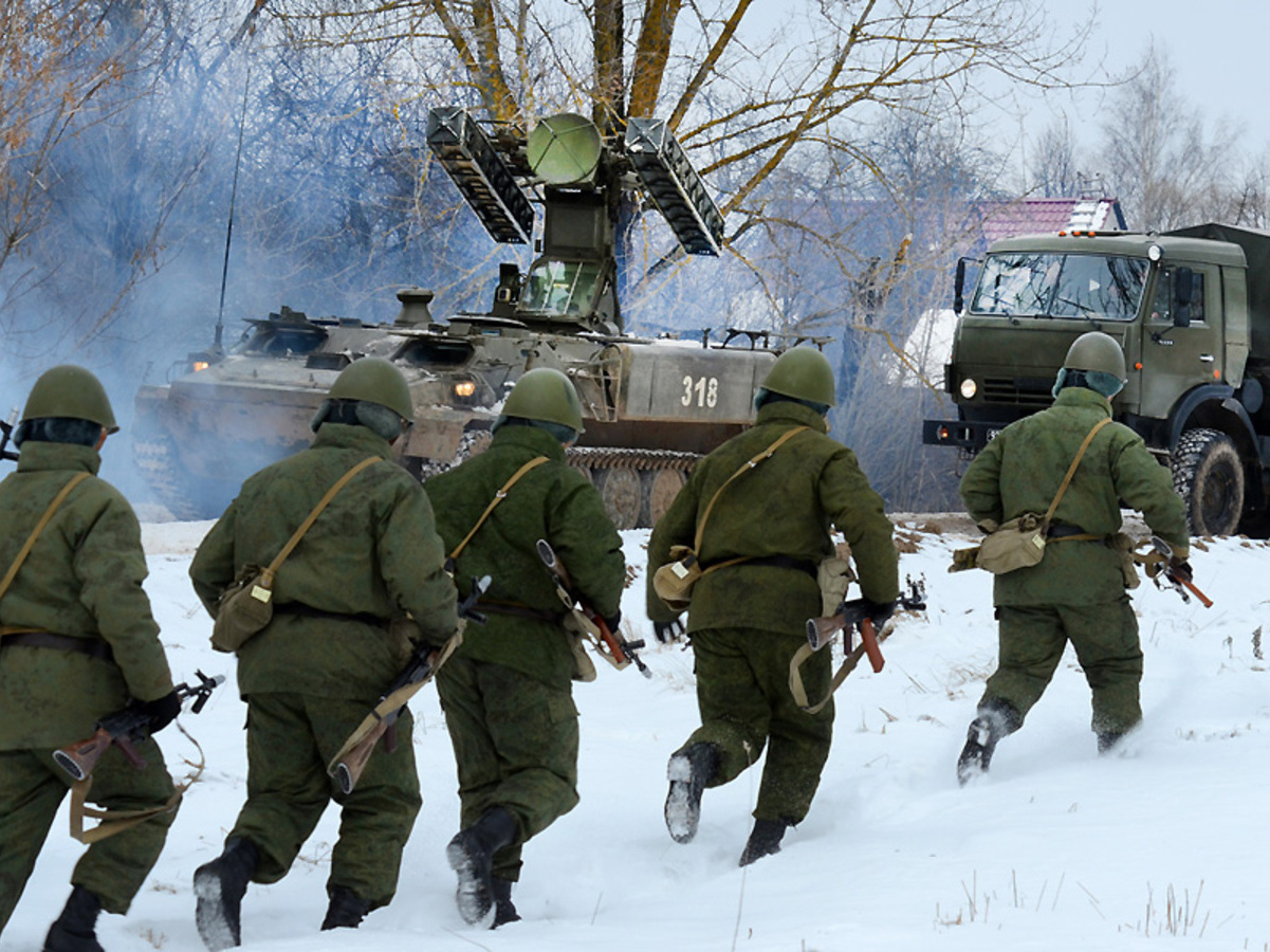 Военным боевым традициям