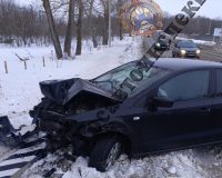 В Туле Volkswagen Polo снес железобетонный столб