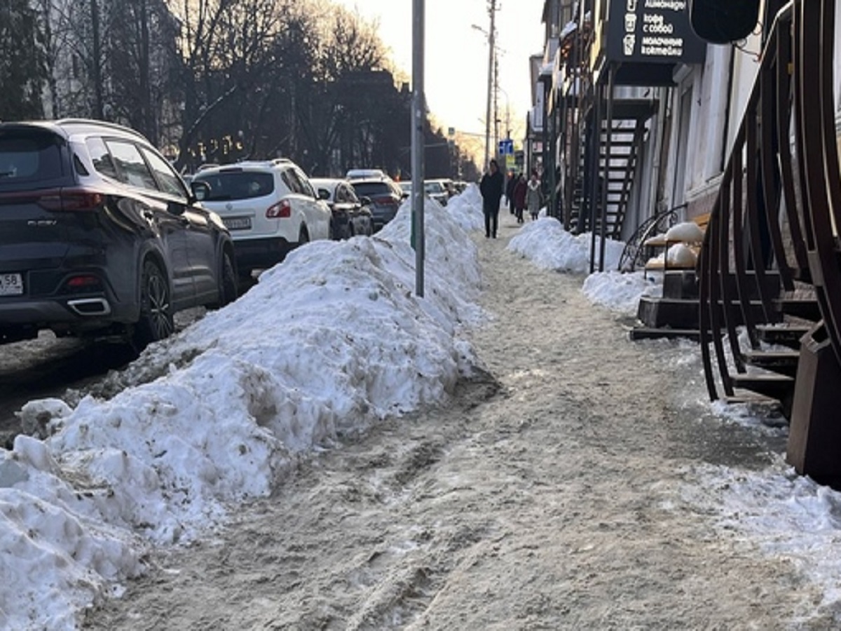 снег тротуар