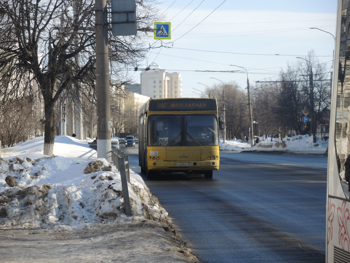 Автобус компании "ОКТО" во Владимире
