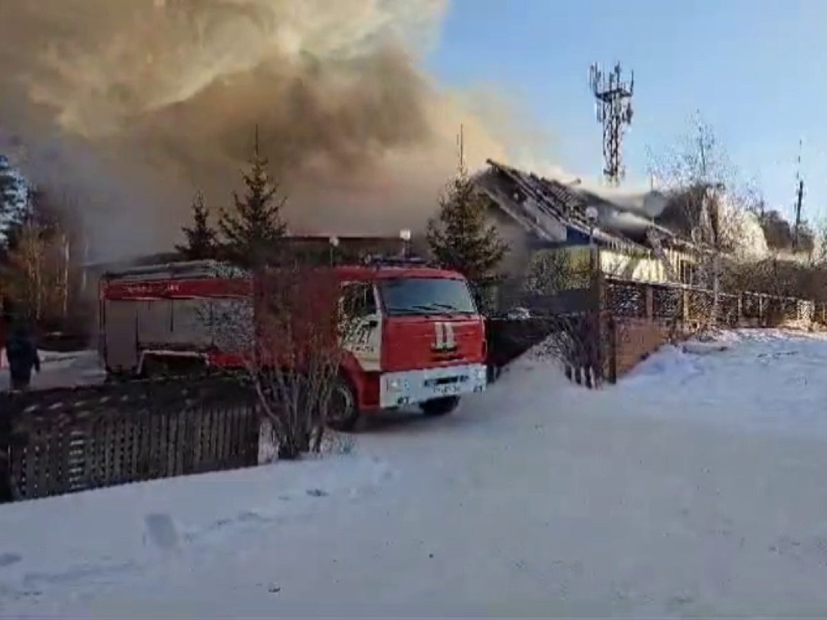 В Братске из-за печки сгорело кафе на площади 400 квадратных метров