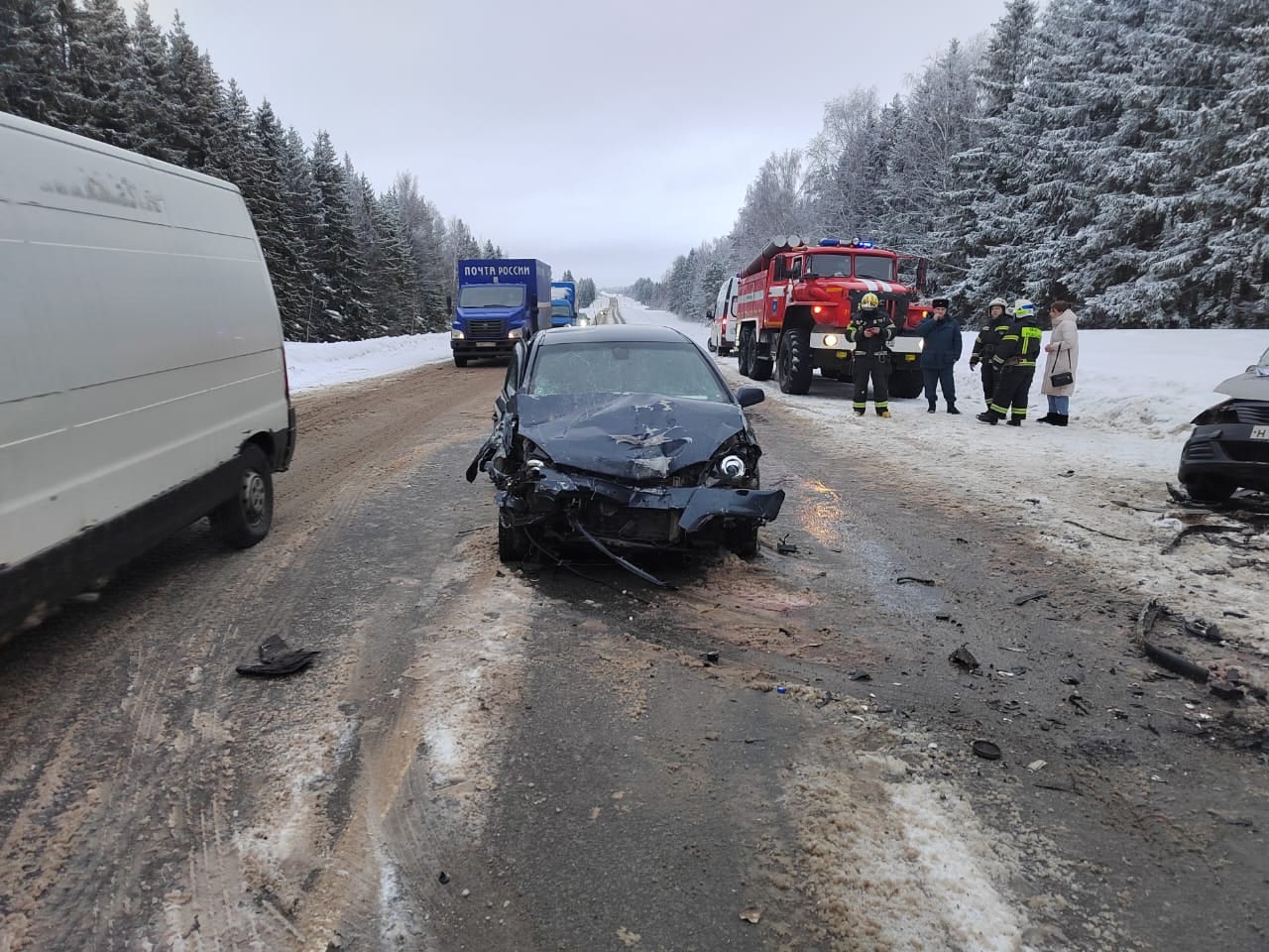 В Фурмановском районе погиб 26-летний водитель легковушки