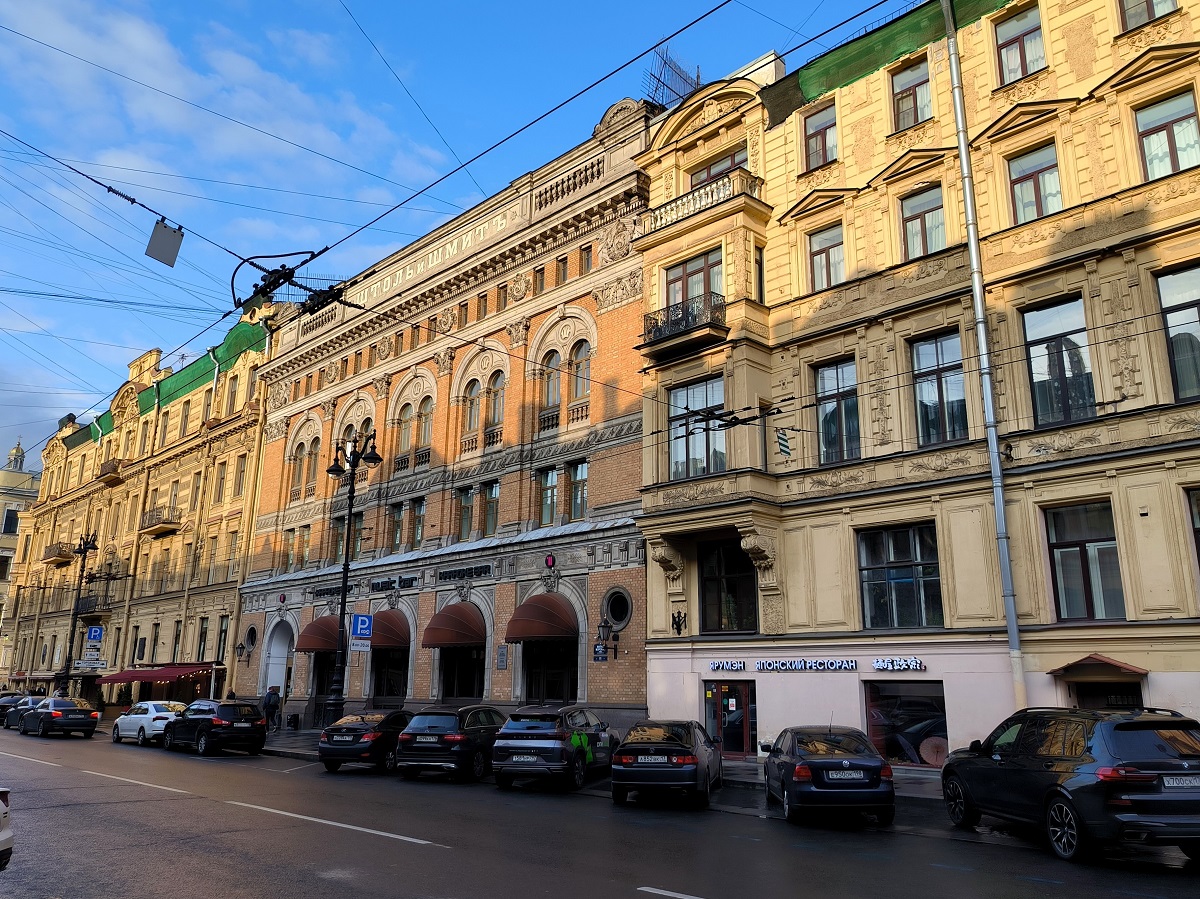 Можно расслабиться: петербуржцев ждет приятный подарок от циклонического вихря