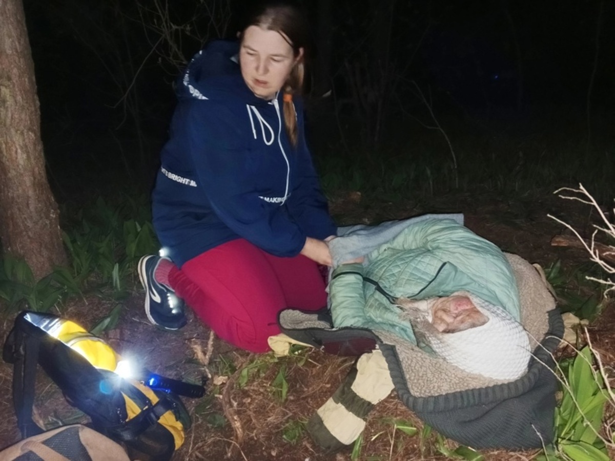 76-летнюю жительницу города Рязани волонтеры нашли в лесу живой