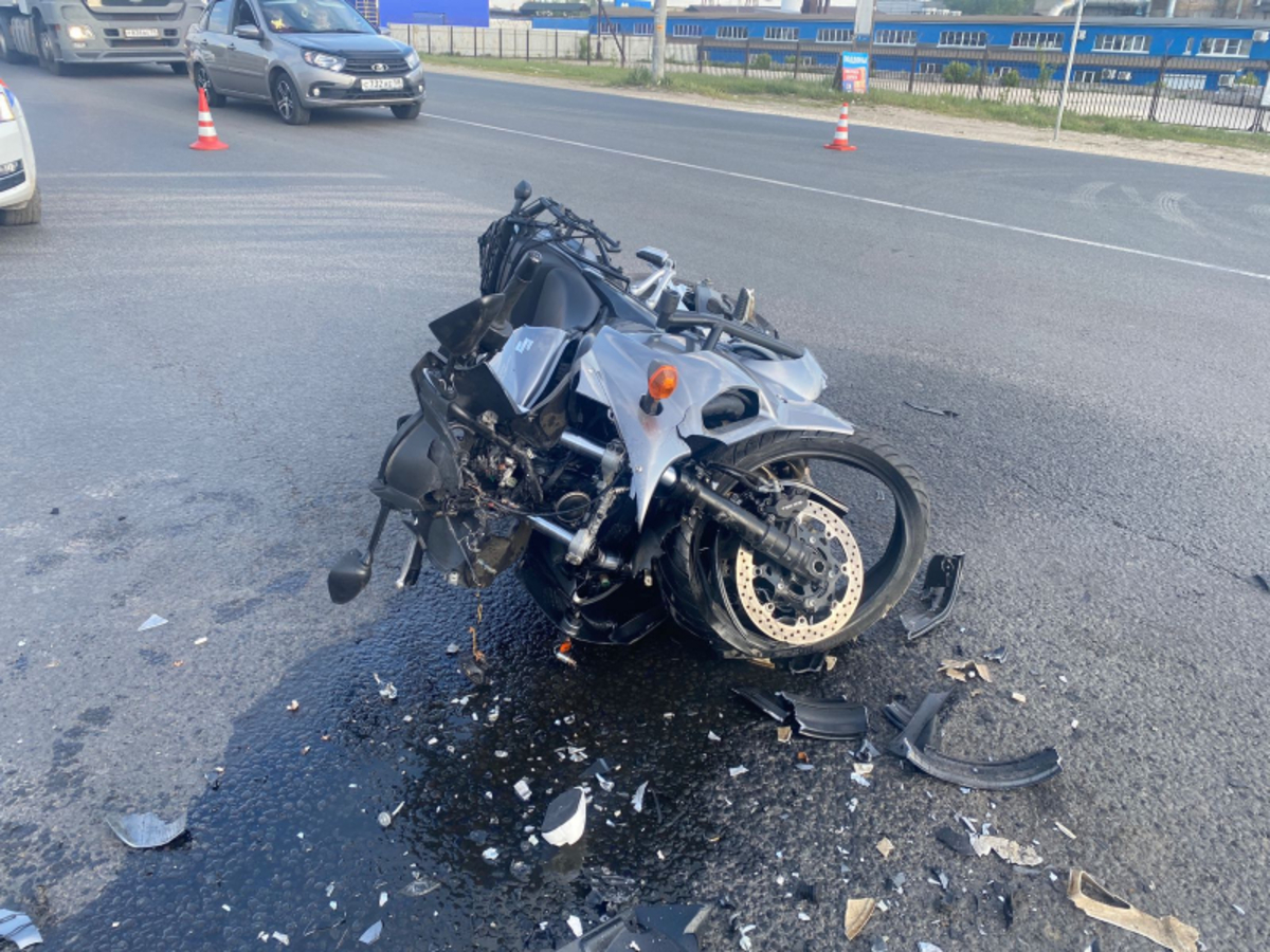 В городе Рязани «Газель» столкнулся с мотоциклистом. Есть потерпевший
