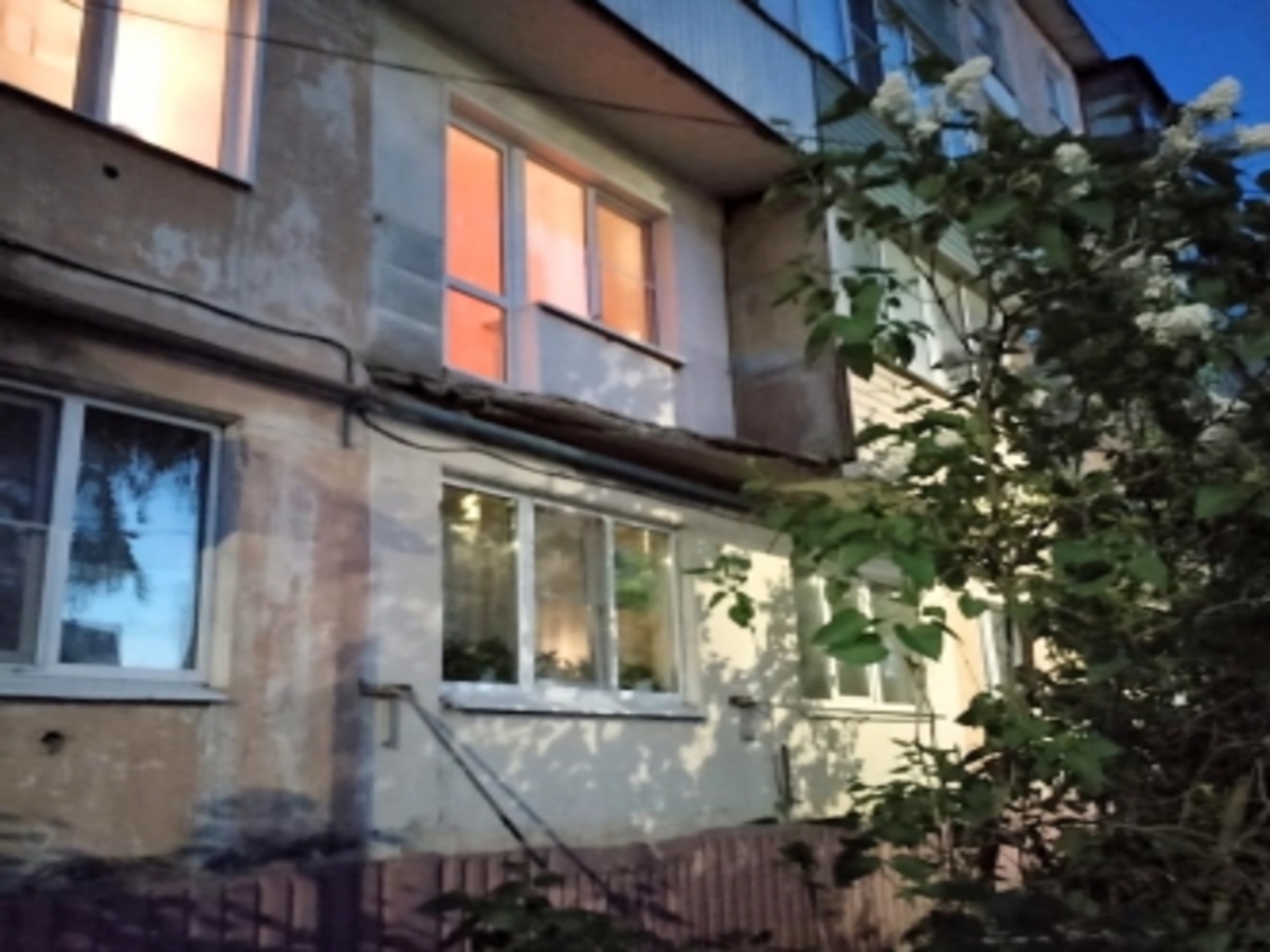 В городе Касимове Рязанской области обрушился балкон, и хозяйка упала со второго этажа
