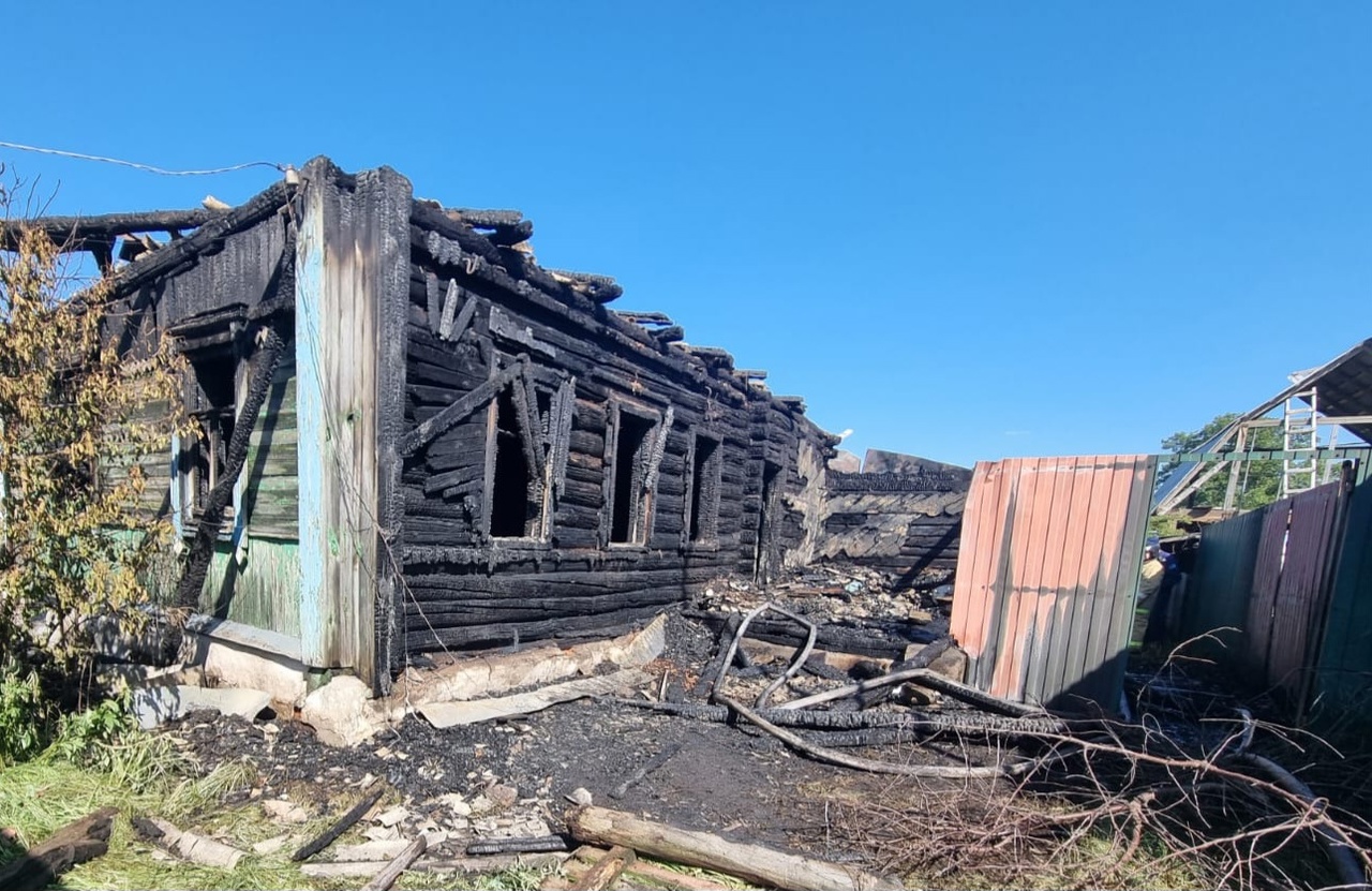 В Тамбовской области в сгоревшем доме в комнате нашли тело хозяина