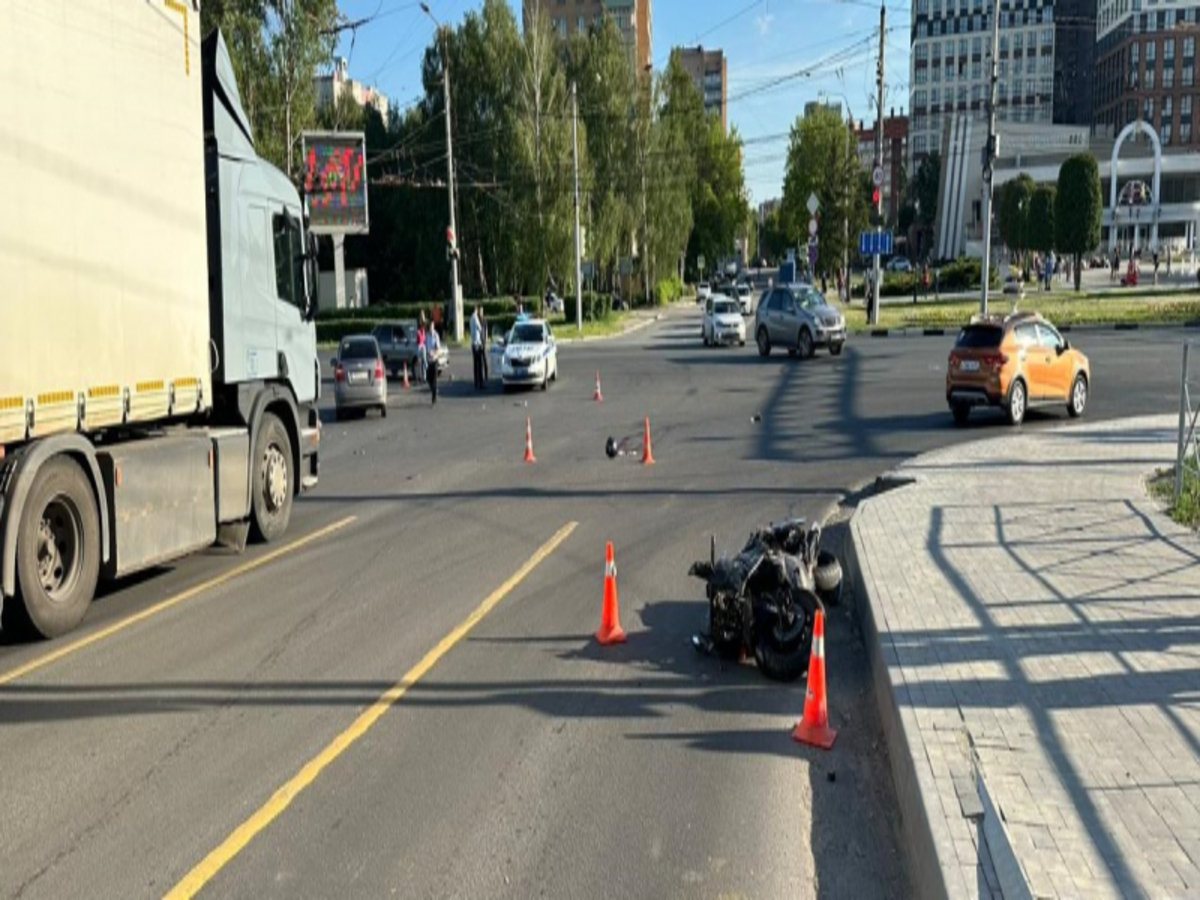 В городе Рязани на Московском шоссе в аварии погиб водитель мотоцикла -  province.ru