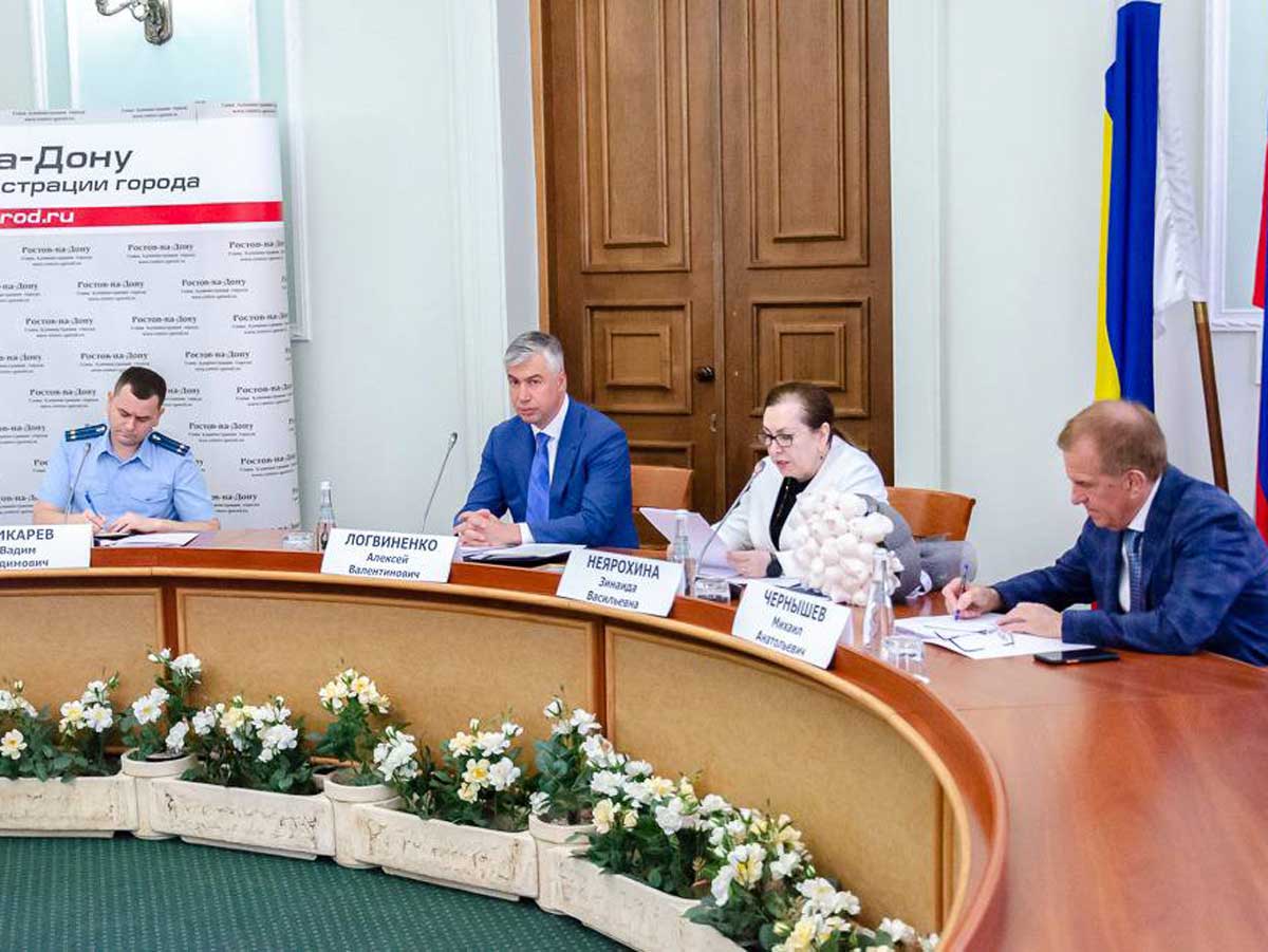 В администрации Ростова обсудили обеспечение безопасности горожан на воде