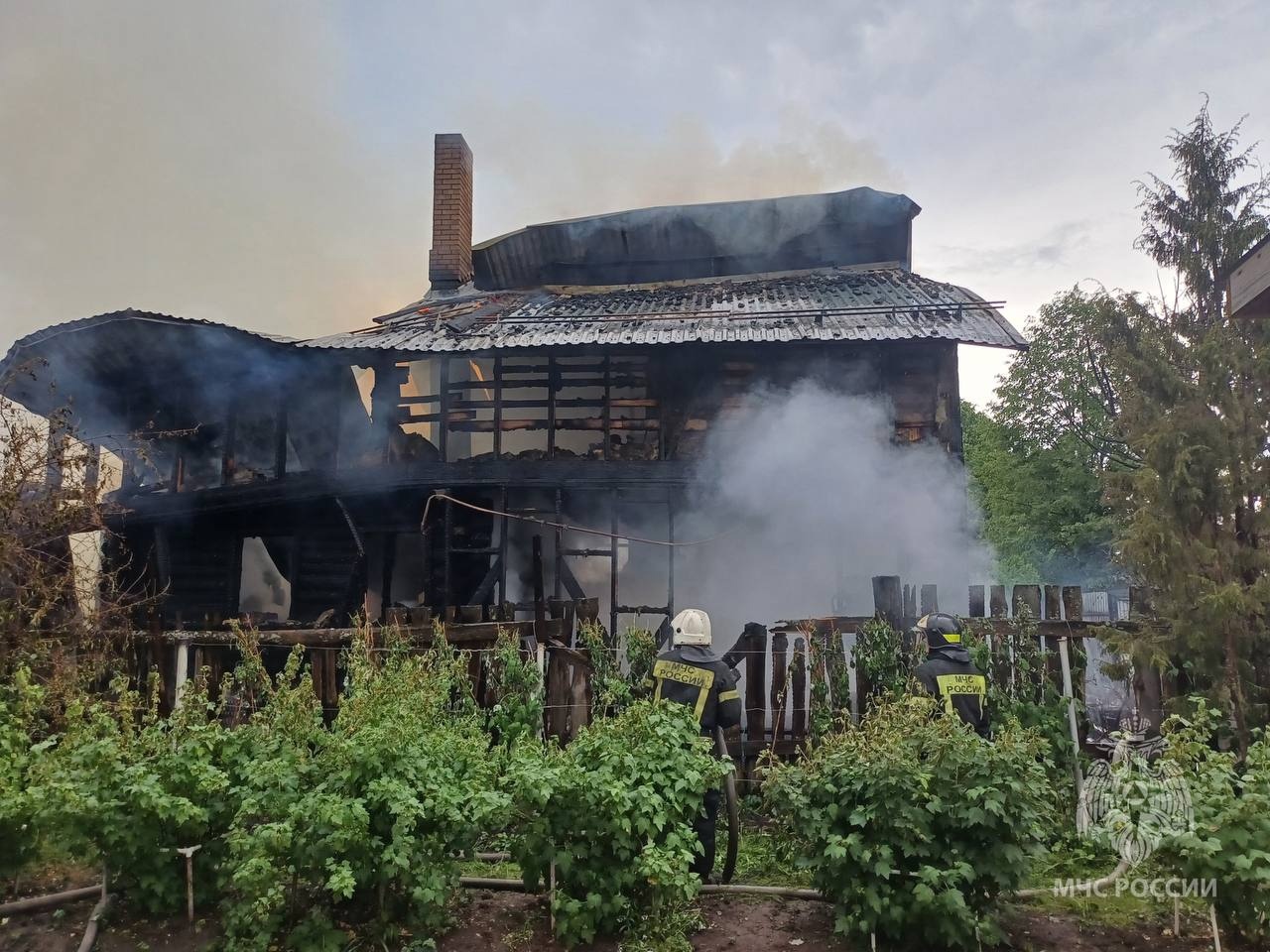 В Ивановской области из-за удара молнии сгорело два дома