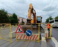 Из-за аварии на водоводе в Тамбове у ж/д вокзала перекрыли две полосы