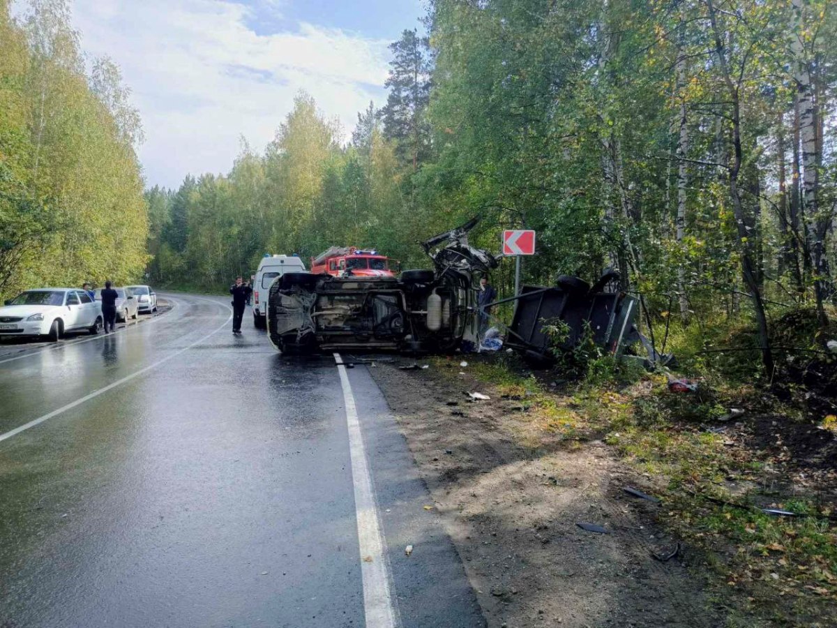 ДТП с переворотом под Каслями