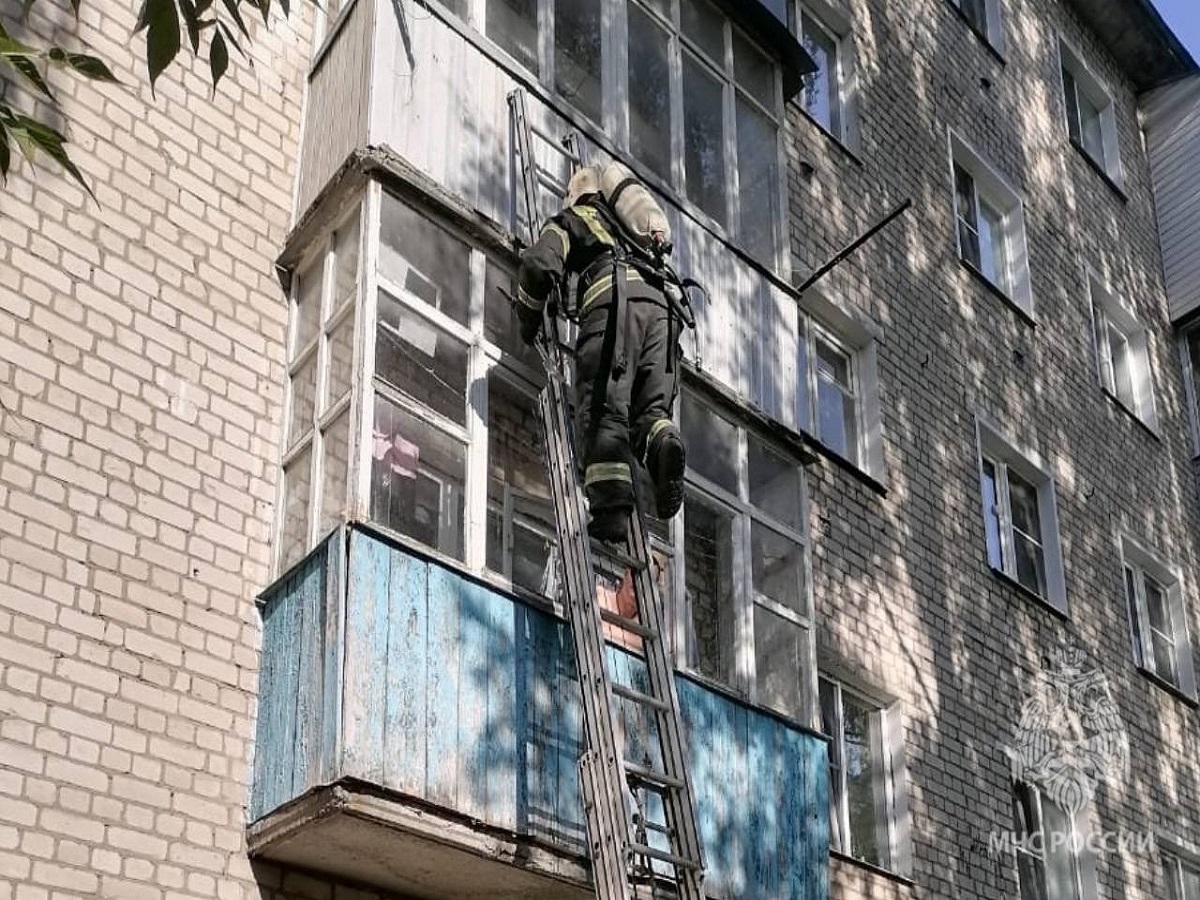 В Шуе пожарные спасли бабушку с инсультом