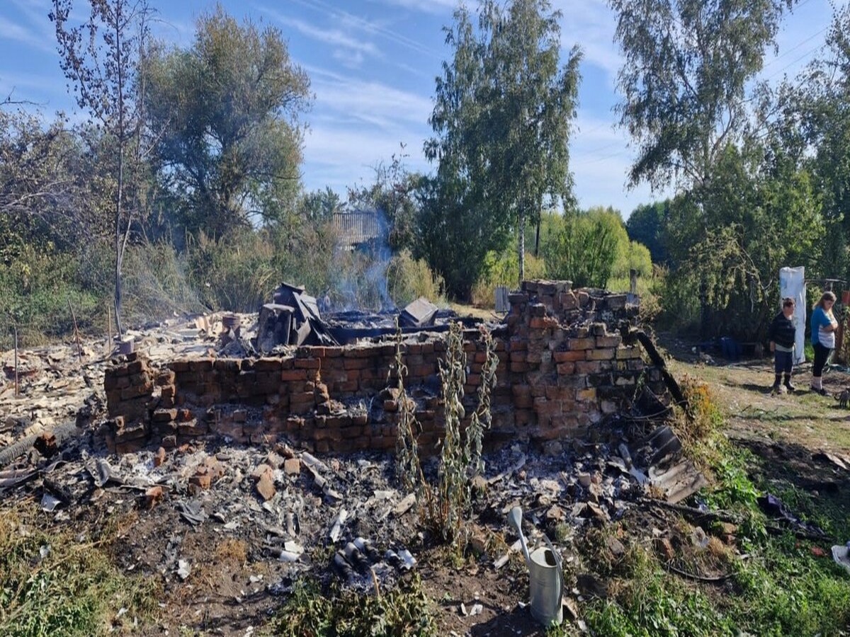 В Рязанской области в Захаровском районе сгорел дачный дом