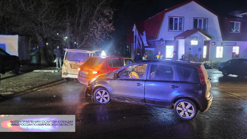 В Тейкове водитель получил травмы после двойного ДТП