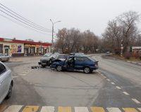 В городе Рязани столкнулись две легковушки четырнадцатого модели