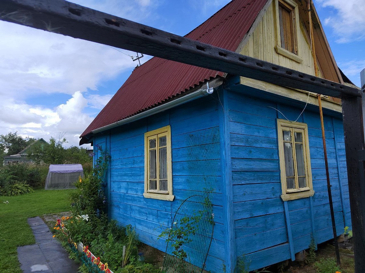 В этом домике тутаевского СНТ произошло жестокое убийство.