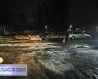В Кинешме парень на «Форд Фокус» сдавал назад и наехал на пенсионерку