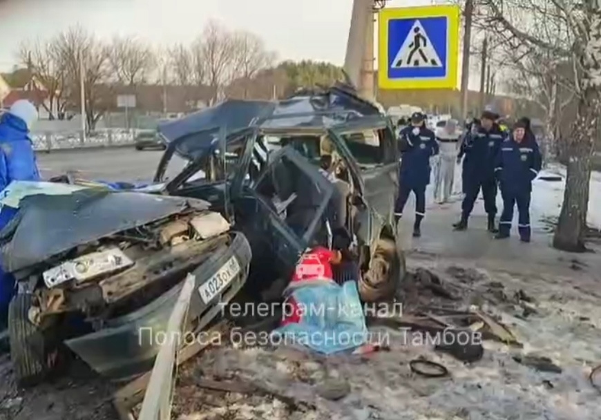 В пригороде Тамбова в аварии у МНТК погибли два человека в «одиннадцатой»