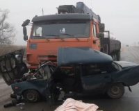 В Рязанской области «КамАЗ» раздавил «жигули» седьмой модели