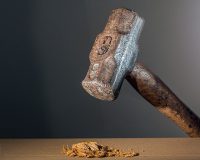 В Рязани 18-летний парень до смерти забил родного дядю молотком