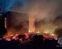В Родниках сгорело бесхозное строение из-за неосторожного обращения с огнем