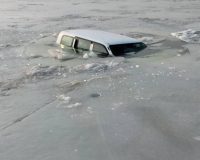 рыбаки утонули вместе с машиной