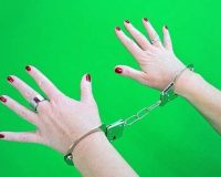 Тулячка убила возлюбленного из-за ревности ударом ножа в ногу