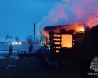 В Ивановской области из-за короткого замыкания розетки сгорел дотла дом