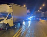 Одиннадцать автомобилей столкнулось на федеральной трассе М-10 в Валдайском районе