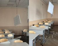 потолок обвалился
