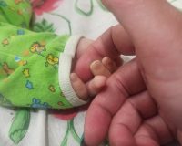В Шуе мать пыталась зарезать и задушить свою полуторагодовалую дочь