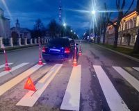 В Великом Новгороде на «зебре» водитель умудрился сбить сразу двух пешеходов