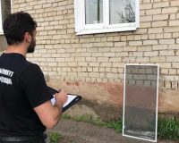 ребенок выпал из окна