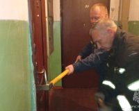 Мать заперта за дверью: пожарные спасли полуторагодовалого ребенка в Заволжске