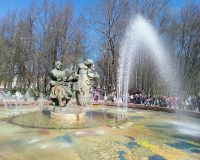Великий Новгород: Первомай, фонтаны и частица Вечного огня с могилы Неизвестного солдата