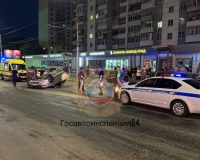 перевернулся в саратове