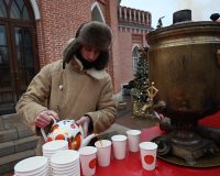 Самовар, одноразовые стаканчики