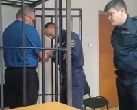 держали в рабстве