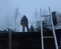 В Новгородской области сгорели два цыганских дома