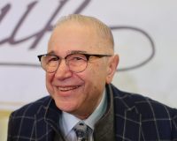 Жена Евгения Петросяна честно ответила на вопрос о третьем ребенке