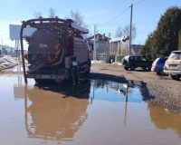 В Иванове продолжают откачивать талые воды с улиц города