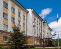 В Новгороде восстановлены права дочери участника СВО, нарушенные в торгово-технологическом техникуме