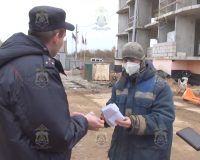 За пятерых узбекских гастарбайтеров новгородец заплатит сто сорок тысяч рублей