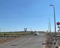 Движение автомобилей через железнодорожный переезд